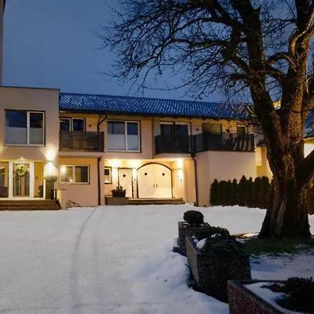 Haus Schnoell Family 1 Holiday home